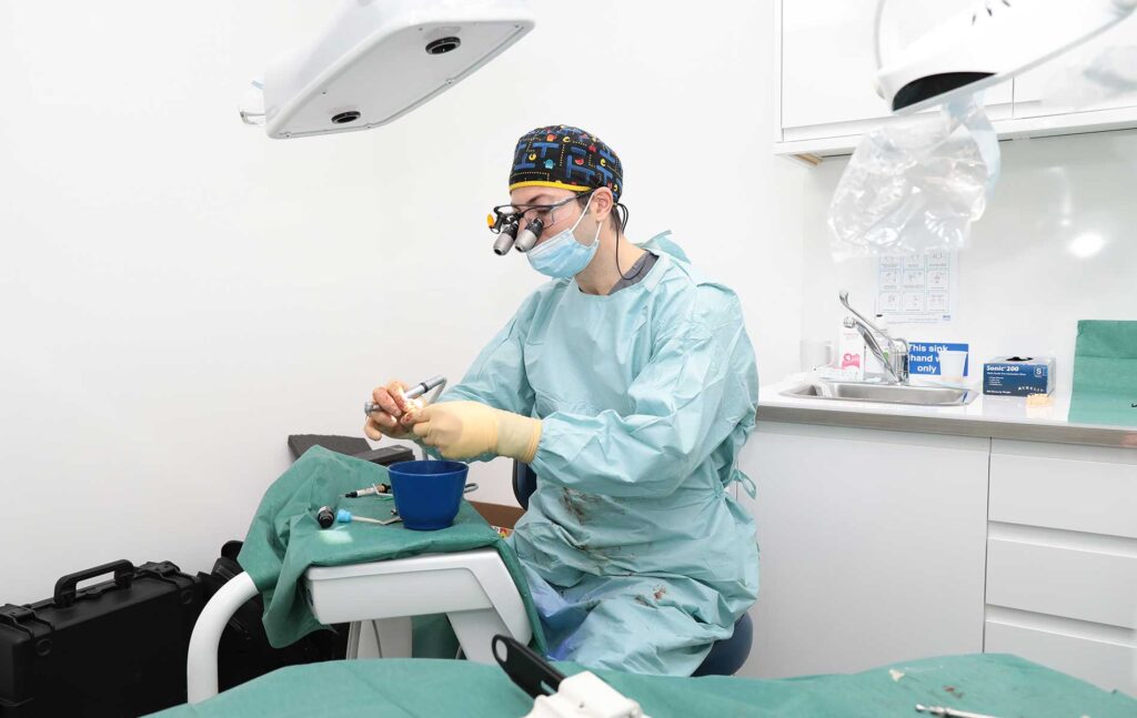 Dr Eric Battista using the X-Guide system for navigated implant surgery
